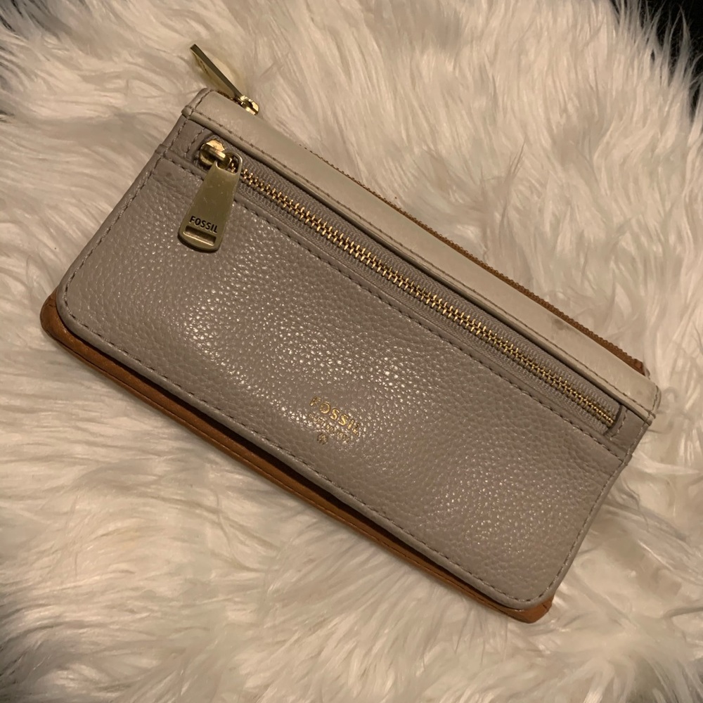 Fossil wallet